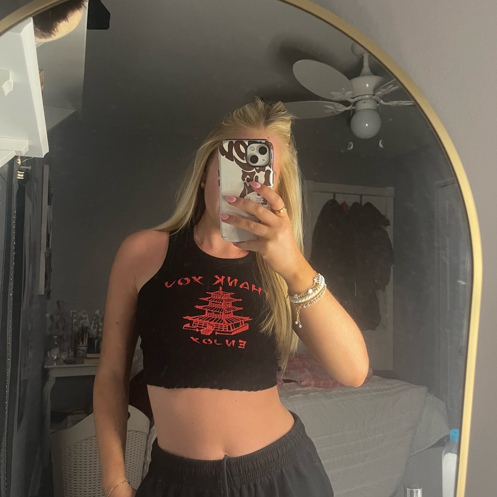 Trendy Cropped tank top!